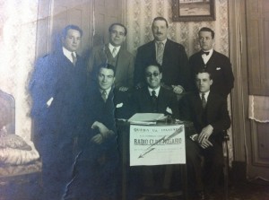 Foto llamado a primer asamblea constitutiva de LU4FM Radio Club Rosario. 27 de Septiembre de 1927